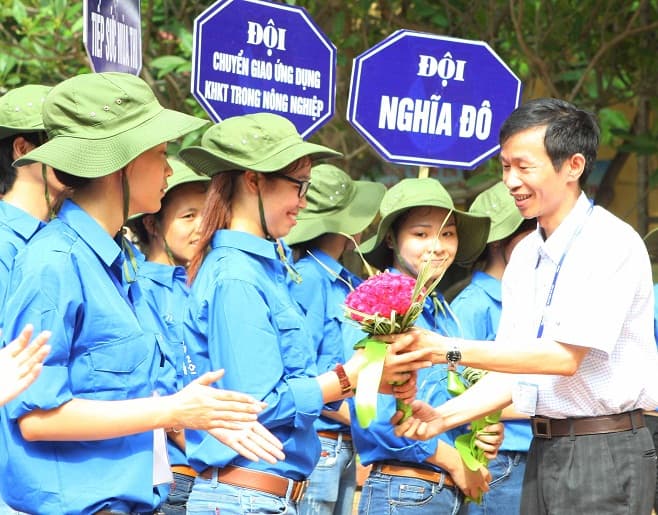 Những trải nghiệm mới trong Chiến dịch Mùa hè tình nguyện 2012