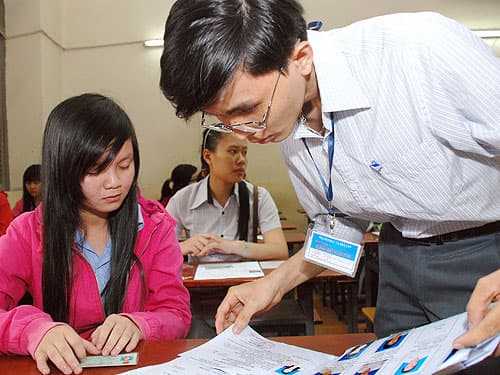 "Trong gia đình có người làm nghề giáo, bố mẹ cũng được nở mày nở mặt"