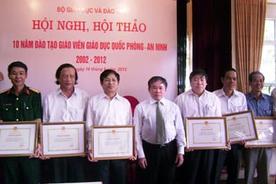 Bộ Giáo dục và Đào tạo giao nhiệm vụ cho Trường ĐHSP Hà Nội đào tạo giáo viên Giáo dục Quốc phòng - An ninh