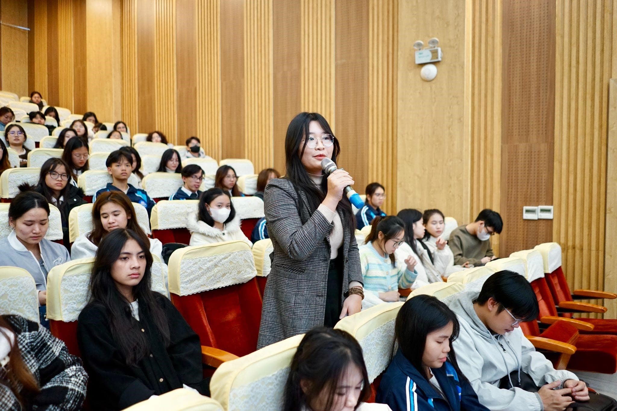 Tọa đàm “Nâng cao chất lượng học tập và rèn luyện với đảng viên là sinh viên”