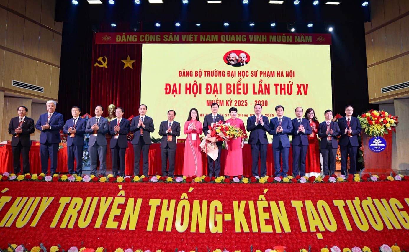 Đại hội đại biểu Đảng bộ trường Đại học Sư phạm Hà Nội lần thứ XV, nhiệm kỳ 2025-2030: Phát huy truyền thống, kiến tạo tương lai - Chuẩn mực, sáng tạo, tiên phong trong đào tạo giáo viên và nguồn nhân lực chất lượng cao