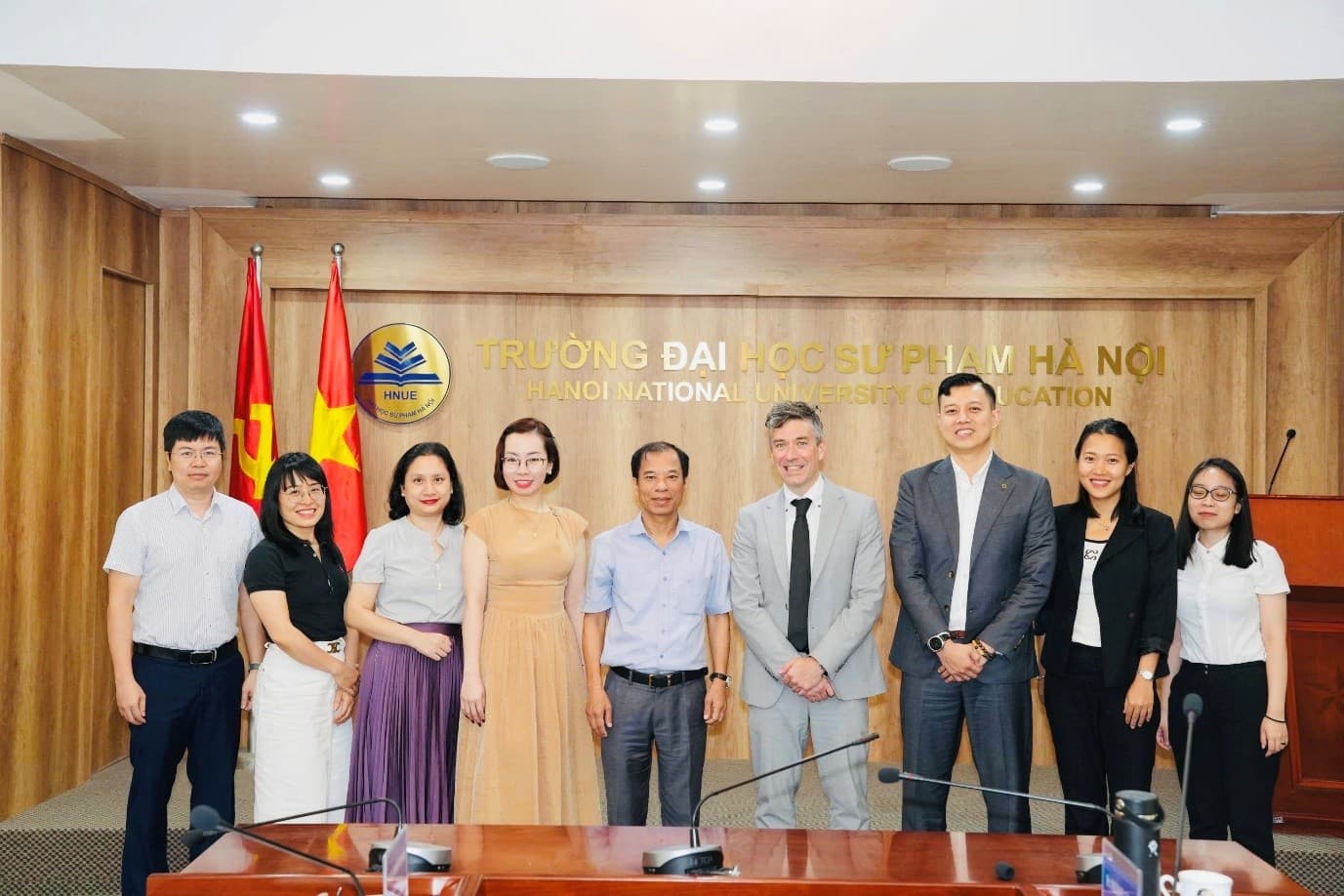 Trường Đại học Sư phạm Hà Nội đón tiếp và làm việc với Cengage Group 