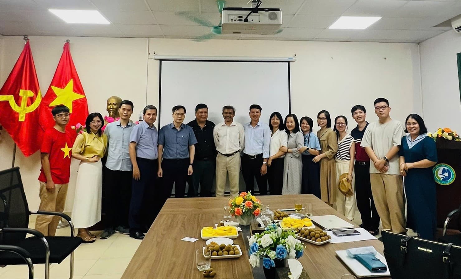 SEMINAR KHOA HỌC VỀ NHỰA SINH HỌC (BIOPLASTIC)