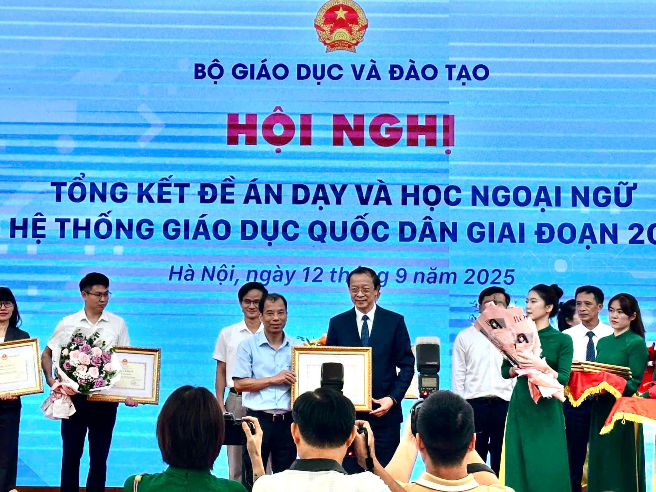 Trường Đại học Sư phạm Hà Nội tham dự Hội nghị Tổng kết Đề án dạy và học ngoại ngữ giai đoạn 2017 – 2025
